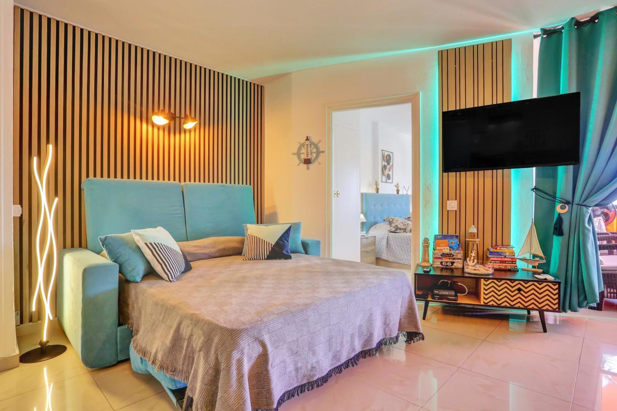 Luxory Dreamy Sunset, Seafront, Direct Access To The Promenade,Wifi,Pool,Free Parking Leilighet Los Cristianos  Eksteriør bilde