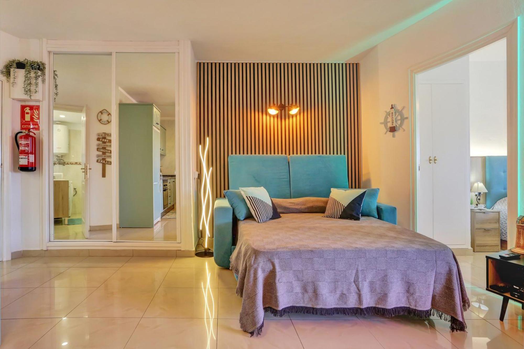 Luxory Dreamy Sunset, Seafront, Direct Access To The Promenade,Wifi,Pool,Free Parking Leilighet Los Cristianos  Eksteriør bilde