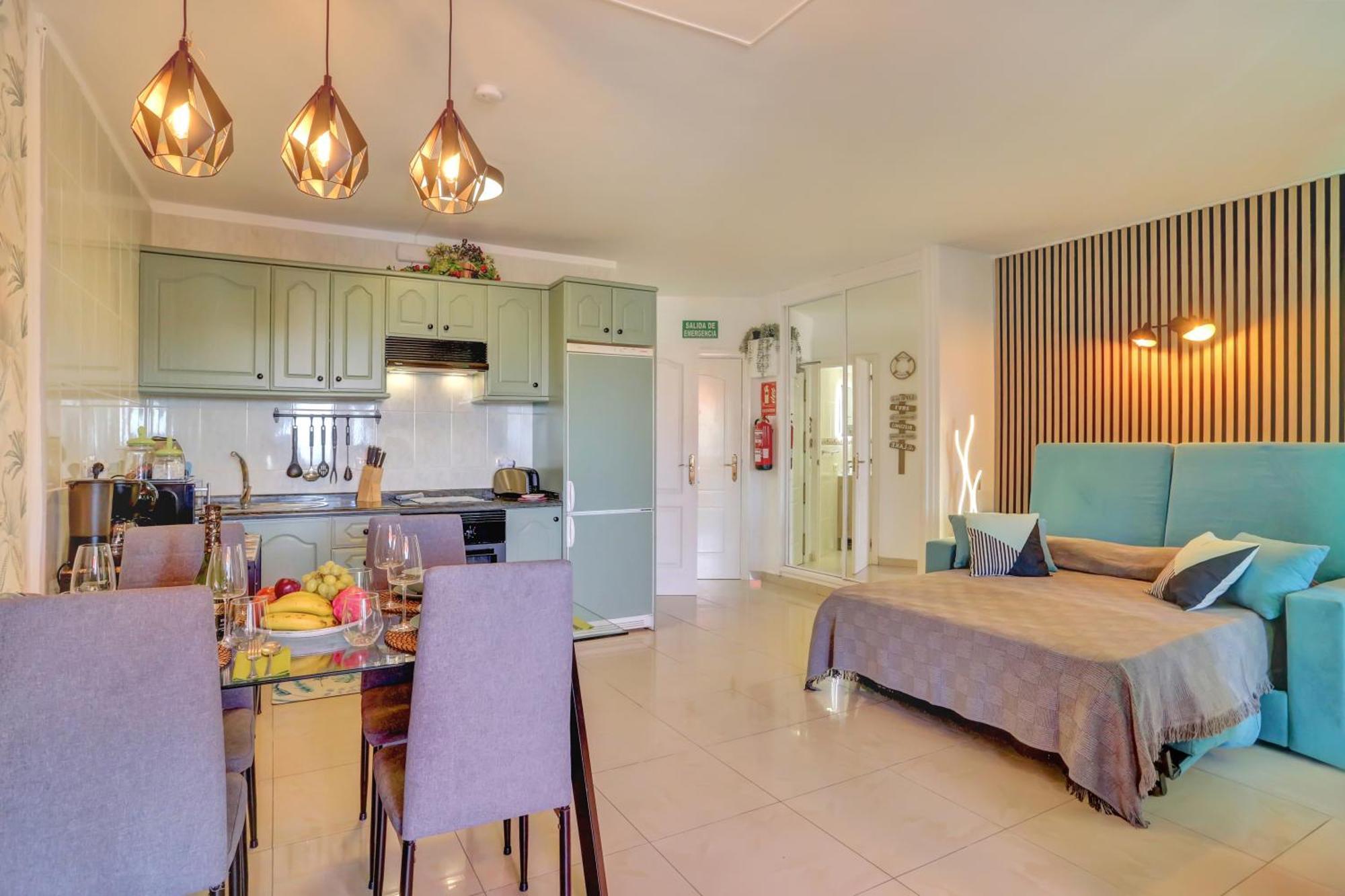 Luxory Dreamy Sunset, Seafront, Direct Access To The Promenade,Wifi,Pool,Free Parking Leilighet Los Cristianos  Eksteriør bilde